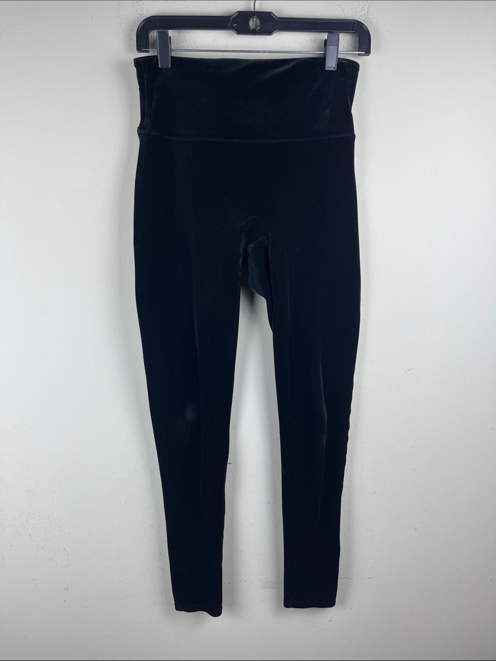 SPANX Women's Large Velvet Leggings Pull On Stretch Pants Soft Luxe